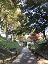上田城跡公園からの遊歩道