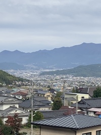 別所から見下ろす上田の街並み